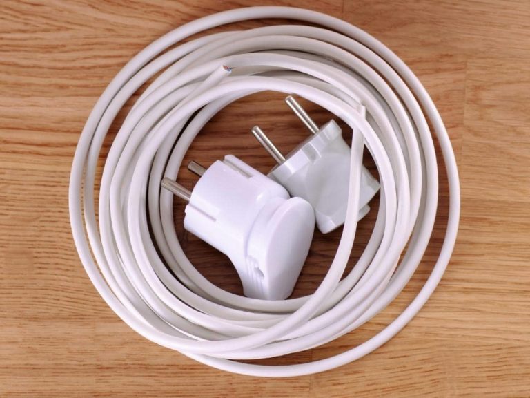 Can You Run Romex in a Drop Ceiling? (Answered)