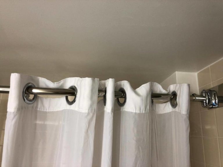 Do Shower Curtains Need Liners? (All You Need to Know)