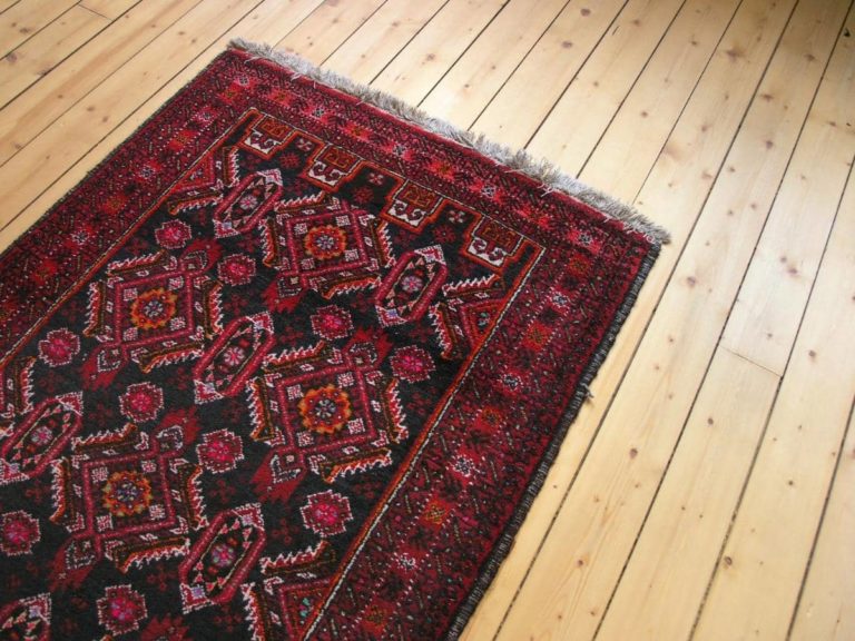 Do Ruggable Rugs Curl? (All You Need to Know)
