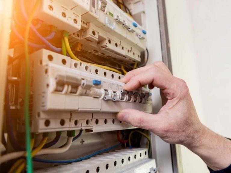 Can I Use One Neutral for Two Circuits? (Answered)