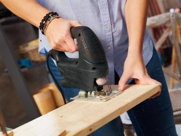 Can You Cut Plexiglass with a Jigsaw? (Read This First!)