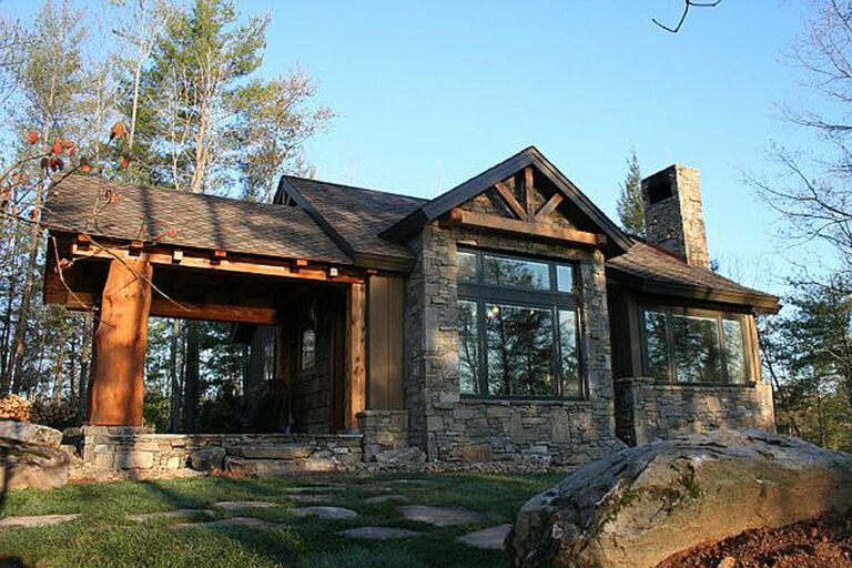 1-Story 2-Bedroom Rustic Mountain House With Private Ensuite (Floor Plan)