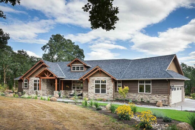 1-Story 3-Bedroom Northwest Ranch Home With Vaulted Great Room (Floor Plan)