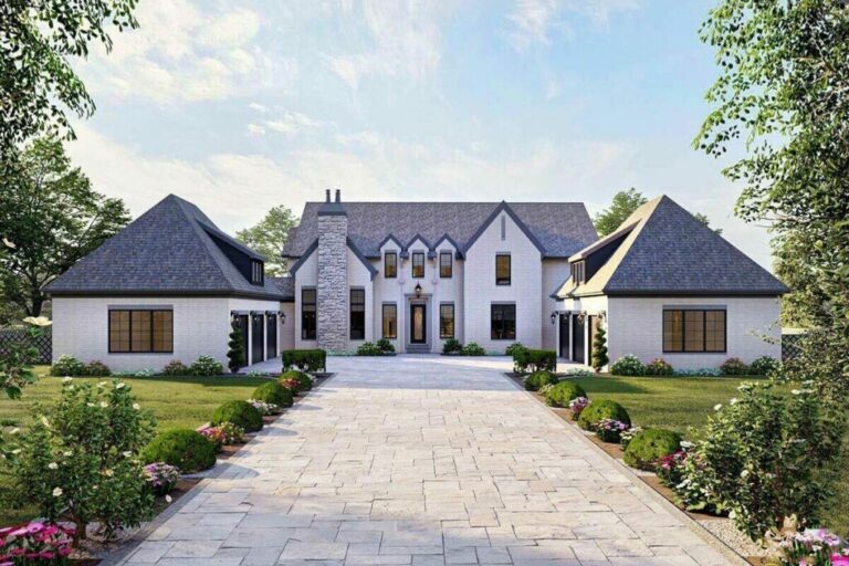 Transitional 5-Bedroom 2-Story Home with Courtyard Parking for 6 Cars (Floor Plan)
