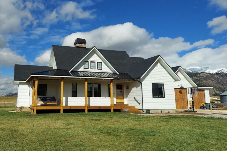 3-Bedroom 1-Story Modern Farmhouse With Semi-Attached Garage (Floor Plan)