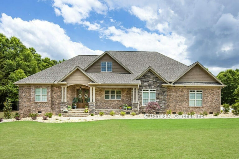 4-Bedroom Single-Story Craftsman House with a Hidden Bonus Room and Garage in Back (Floor Plan)