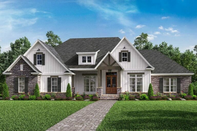 Open-Concept 5-Bedroom Dual-Story Craftsman Home With Bonus Room Over Garage (Floor Plan)