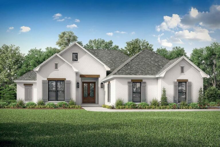 Southern-Style 3-Bedroom 1-Story House With Split Beds (Floor Plan)