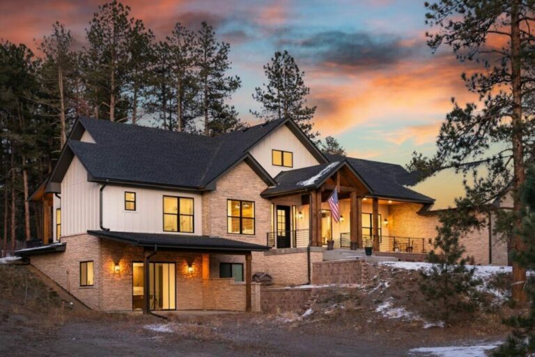 3-Bedroom Single-Story Country Ranch Home with Optional Walkout Basement (Floor Plan)