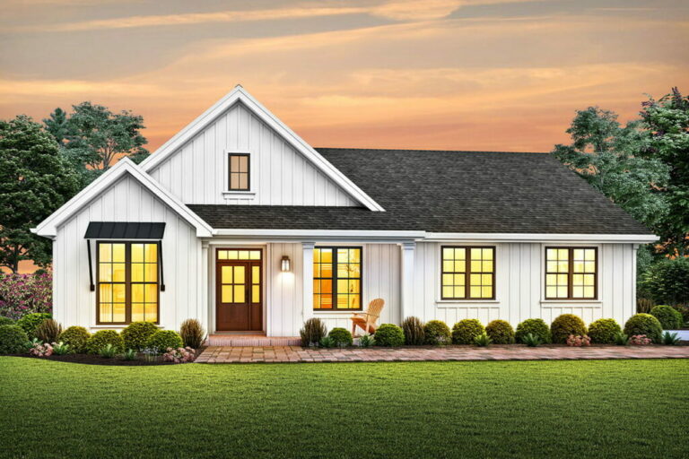 3 Bedroom Single-Story Modern Farmhouse with a Modest Footprint(Floor Plan)