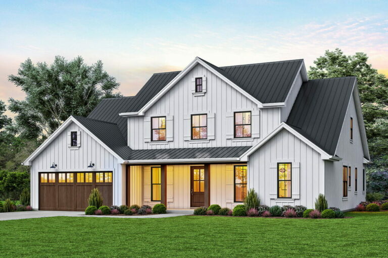 4-Bedroom Dual-Story New American Farmhouse with Main-Floor Master (Floor Plan)