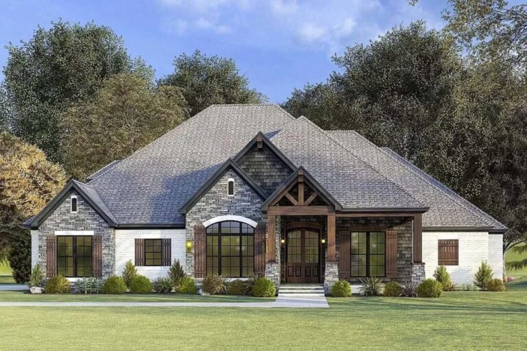 5-Bedroom Single-Story French Country House With Vaulted Ceilings and Bonus Room (Floor Plan)