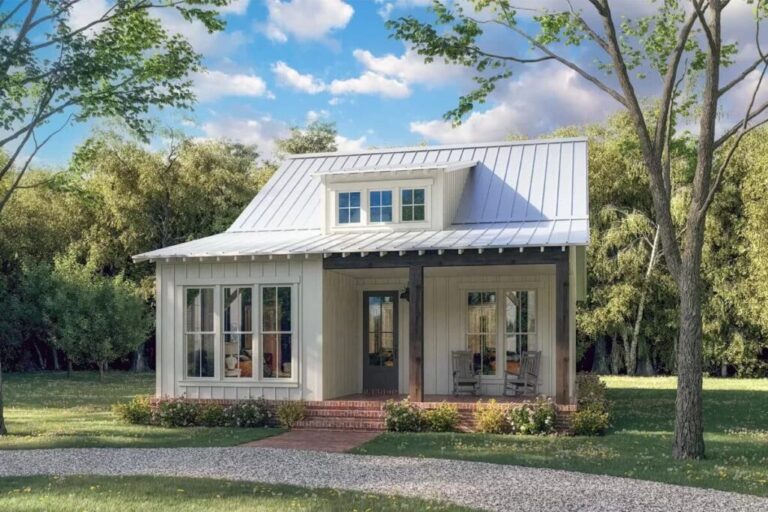 3-Bedroom 1-Story Rustic Country Home with Vaulted Living Room (Floor Plan)