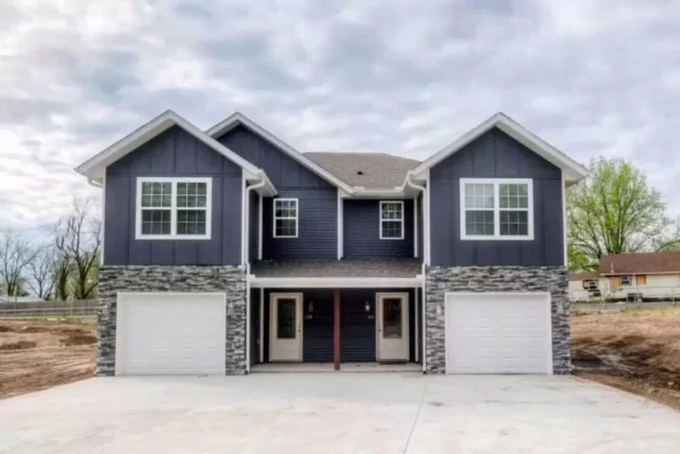 2-Story 6-Bedroom Craftsman Narrow Lot Duplex House with Cozy Fireplace Great Rooms (Floor Plan)
