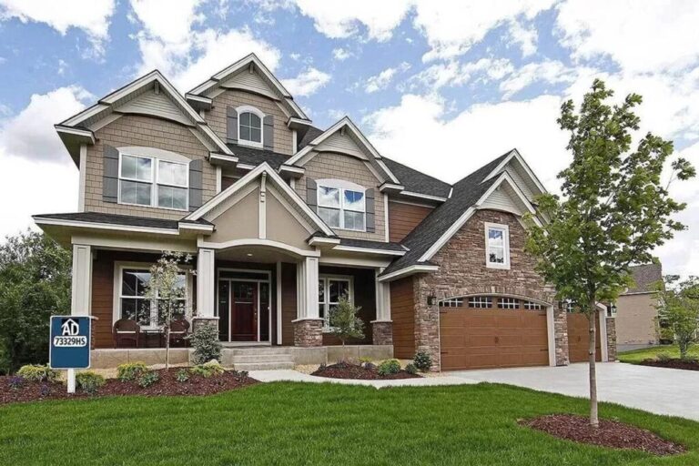 Luxury 6-Bedroom Dual-Story Craftsman Home with Lower Level Billiards Room (Floor Plan)