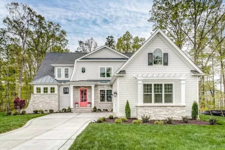 Stunning 5-Bedroom 2-Story Shingle Style Home with Spacious Playroom (Floor Plan)