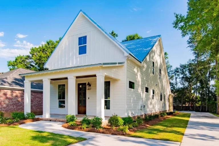 Dual-Story 4-Bedroom Narrow Cottage House with Metal Roof (Floor Plan)