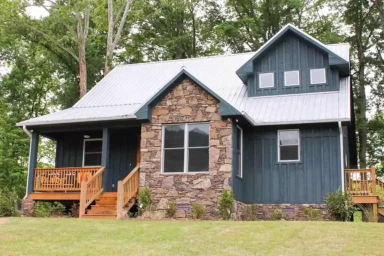 3-Bedroom 2-Story Back Wood House with Dual Master Suites (Floor Plan)