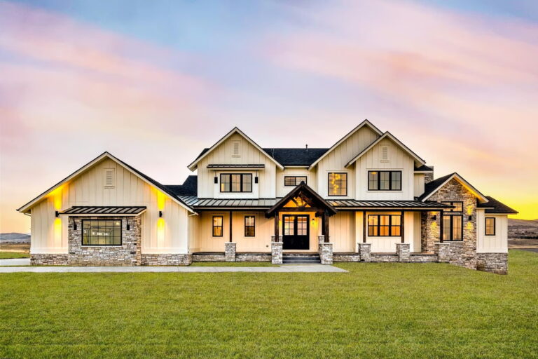 5-Bedroom 2-Story Mountain Craftsman House with Expansive Covered Deck (Floor Plan)