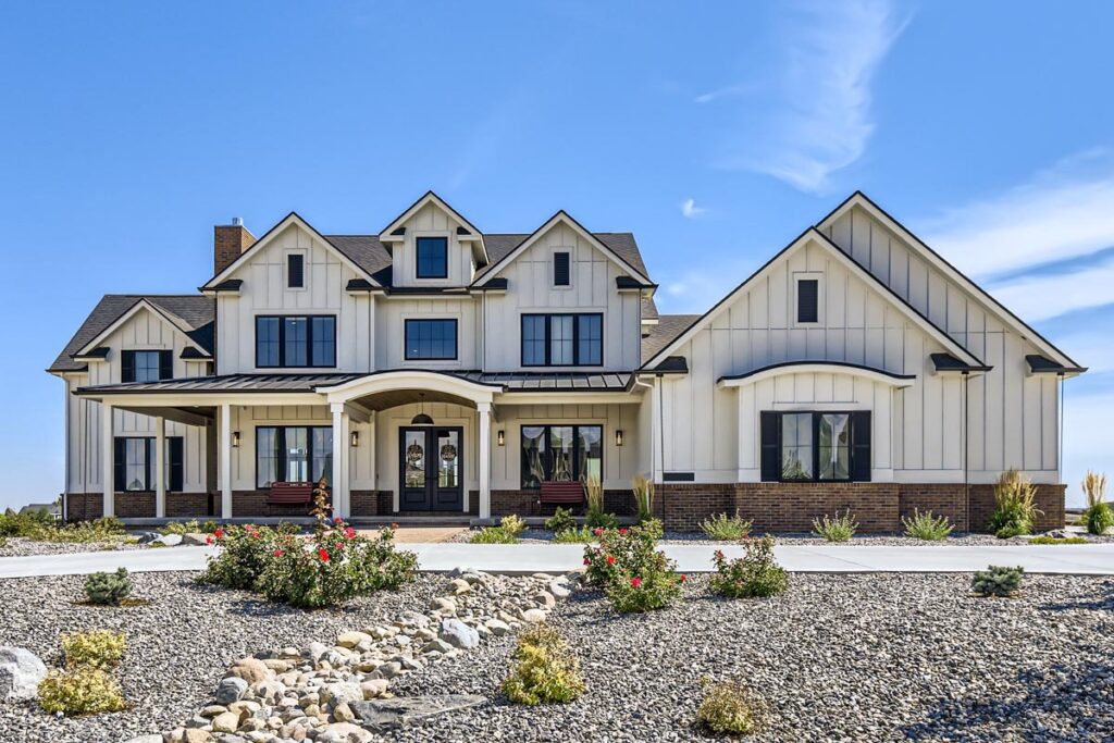 6-Bedroom Dual-Story Modern Farmhouse with Finished Walkout Basement (Floor Plan)