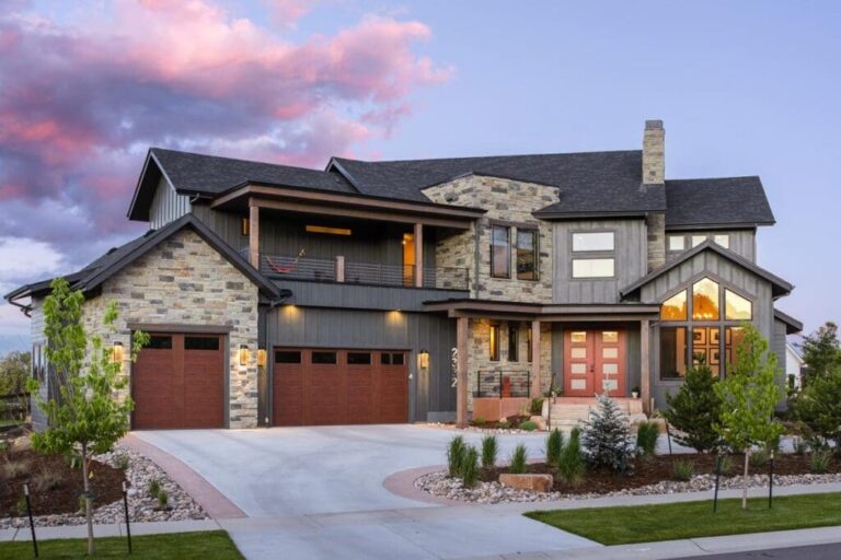 4-Bedroom Two-Story Contemporary Craftsman Home with Private Bedroom Suites (Floor Plan)