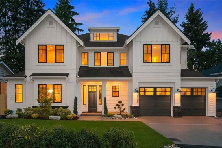 5-Bedroom Three-Story Modern Farmhouse with Third-Floor Bonus Room (Floor Plan)
