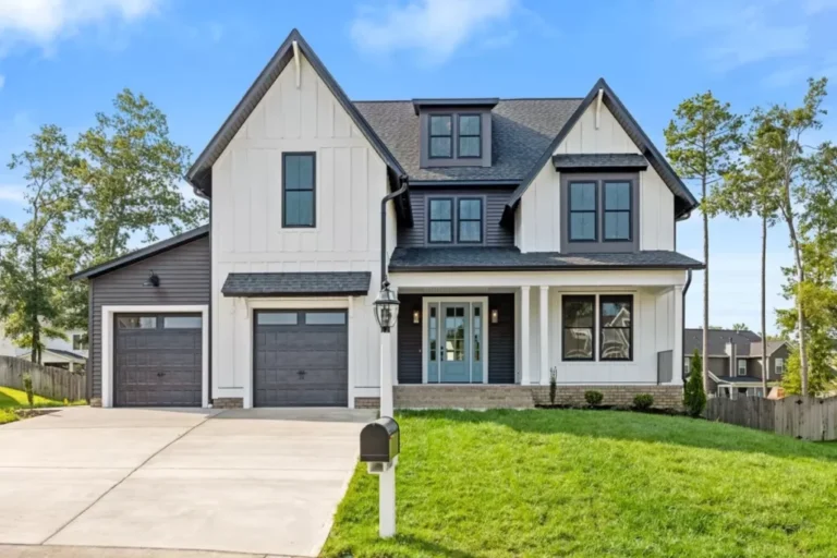 6-Bedroom 3-Story Modern Craftsman Home with Third Floor Expansion Possibilities (Floor Plan)