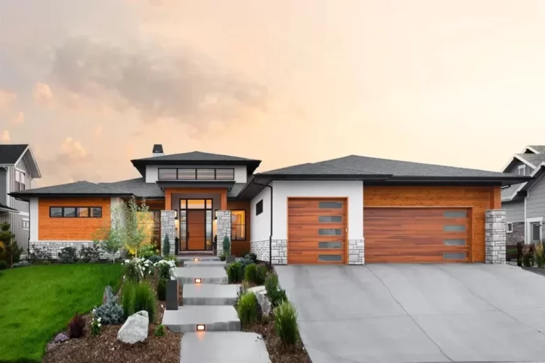 Single-Story 4-Bedroom Contemporary Prairie House with Optional Lower Level (Floor Plan)