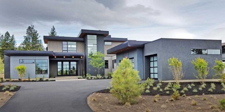 4-Bedroom 2-Story Modern House with 2-Master Suites (Floor Plan)