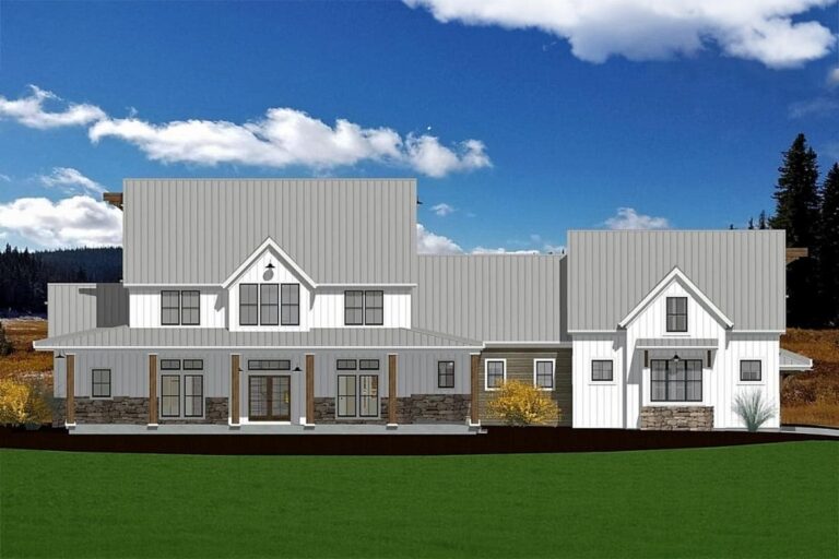 5-Bedroom 2-Story Modern Farmhouse with Loft and Bonus Space (Floor Plan)