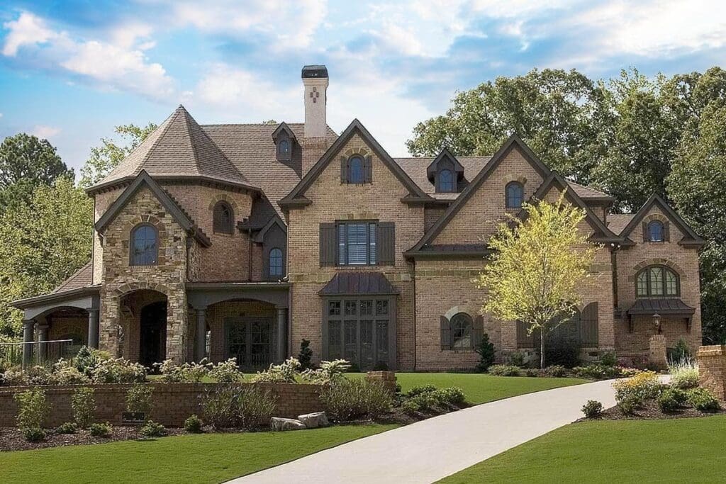 5-Bedroom 2-Story Traditional House with Fabulous Foyer (Floor Plan)