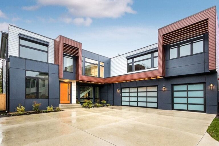 5-Bedroom 2-Story Contemporary House with Indoor and Outdoor Living Space (Floor Plan)