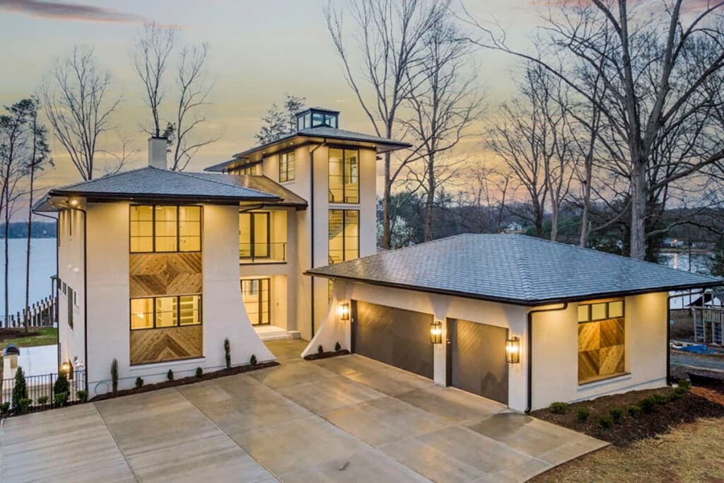 Three-Story 5-Bedroom Contemporary House with Sky Office (Floor Plan)