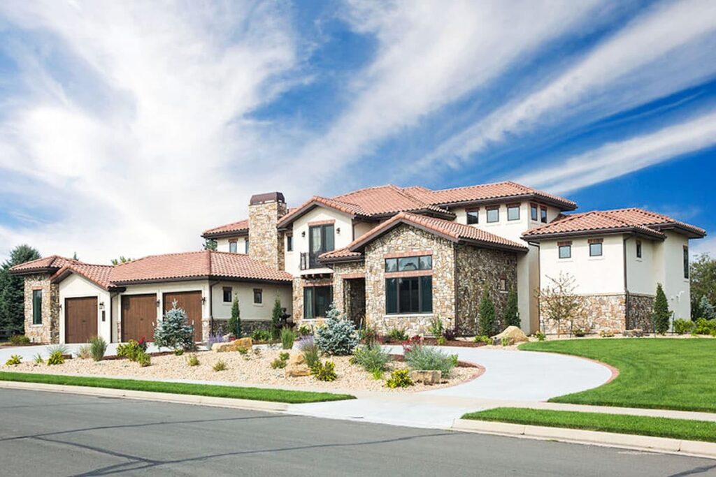 Dual-Story 5-Bedroom Mediterranean House with Main-Level Master (Floor Plan)