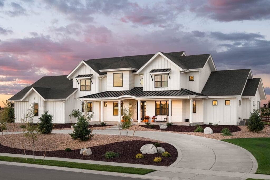 4-Bedroom 2-Story Modern Farmhouse with 2-Story Great Room (Floor Plan)